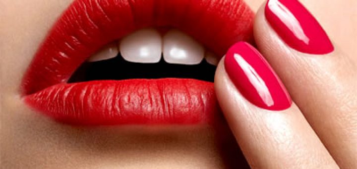 красная помада