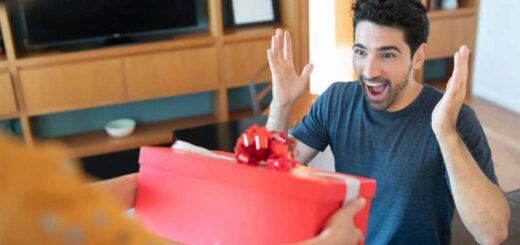 что дарить мужчине