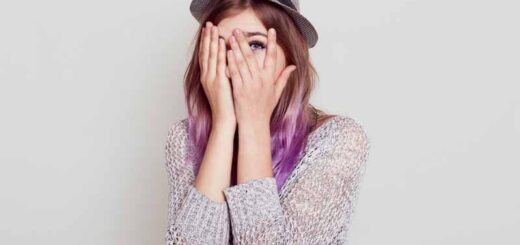 застенчивость и скромность