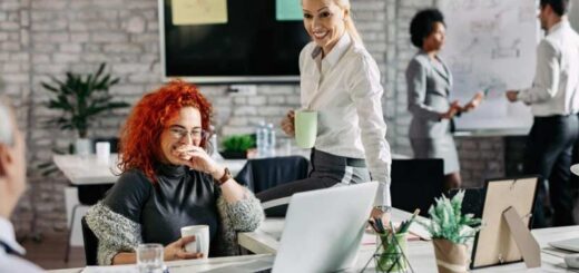 как общаться на работе