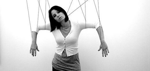 как нами манипулируют